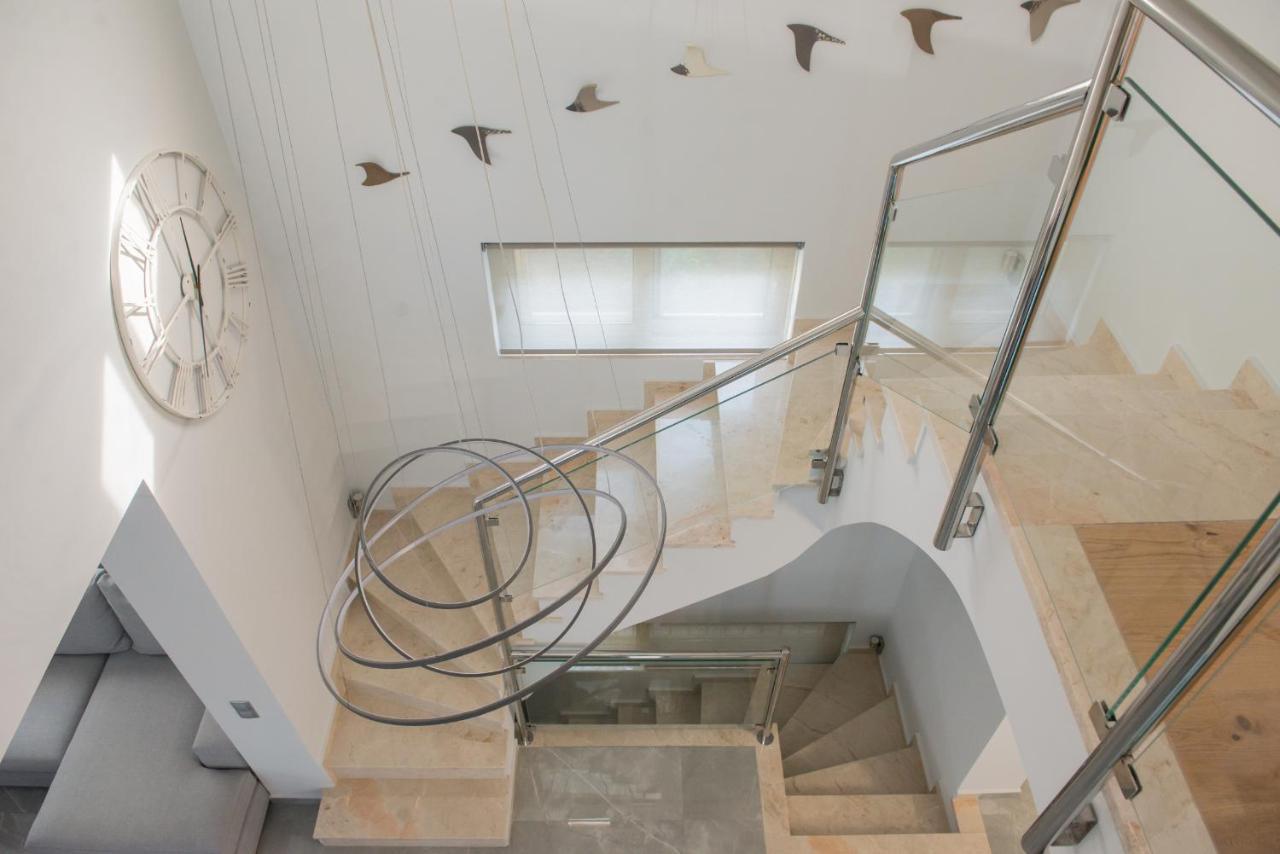 Palmyra Athens Villa Bagian luar foto